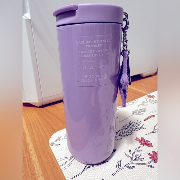 BNWT Starbucks 12 oz 2023 Holiday Purple Star Charm Keychain Stainless Tumbler - Picture 2 of 3